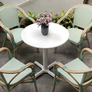 Bộ bàn ghế với khung nhôm sớn tĩnh điện kết hợp lưới Textilene