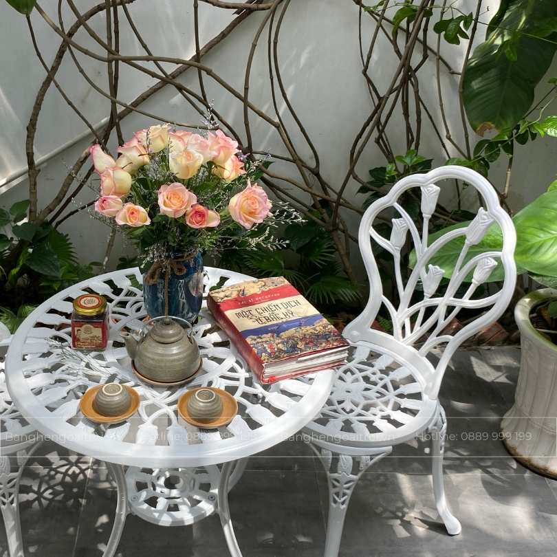 Bàn ghế ngoài trời nhôm đúc 4 ghế kiểu Pháp