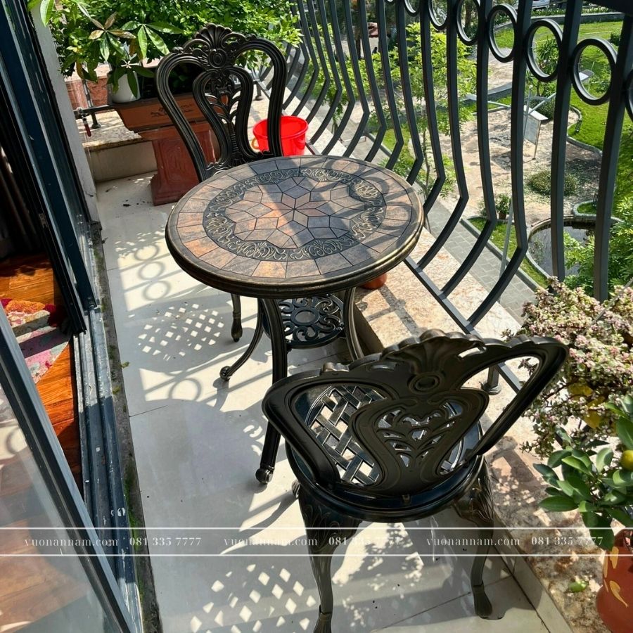 Bộ Bàn Ghế Ngoài Trời BG-02M màu nâu bàn mặt đá D60cm