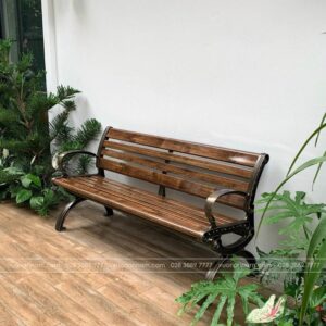 Ghế công viên hay còn còn là ghế băng dài có tựa lưng