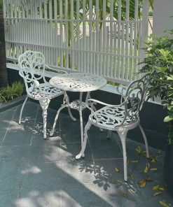 Bộ bàn ghế ban công nhôm đúc BG-10T màu trắng thực tế tại ban công