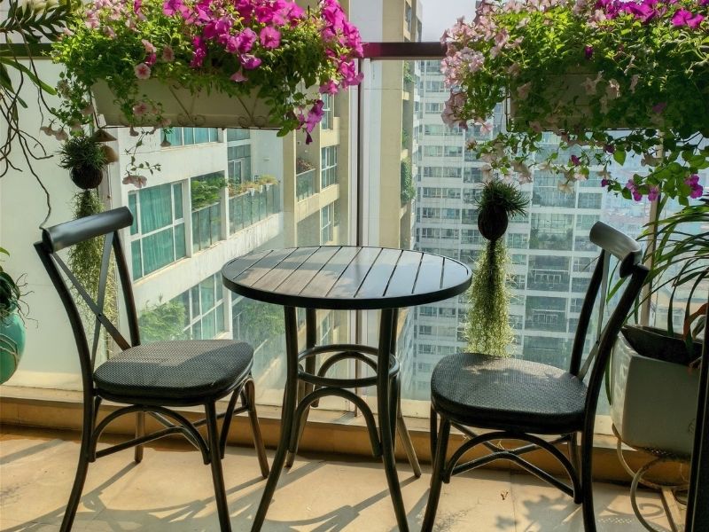 Bàn ghế ban công