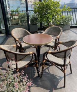 Bàn ghế ban công