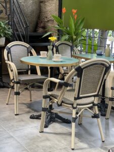 Bàn ghế cho quán cafe, nhà hàng khung nhôm cao cấp sang trọng